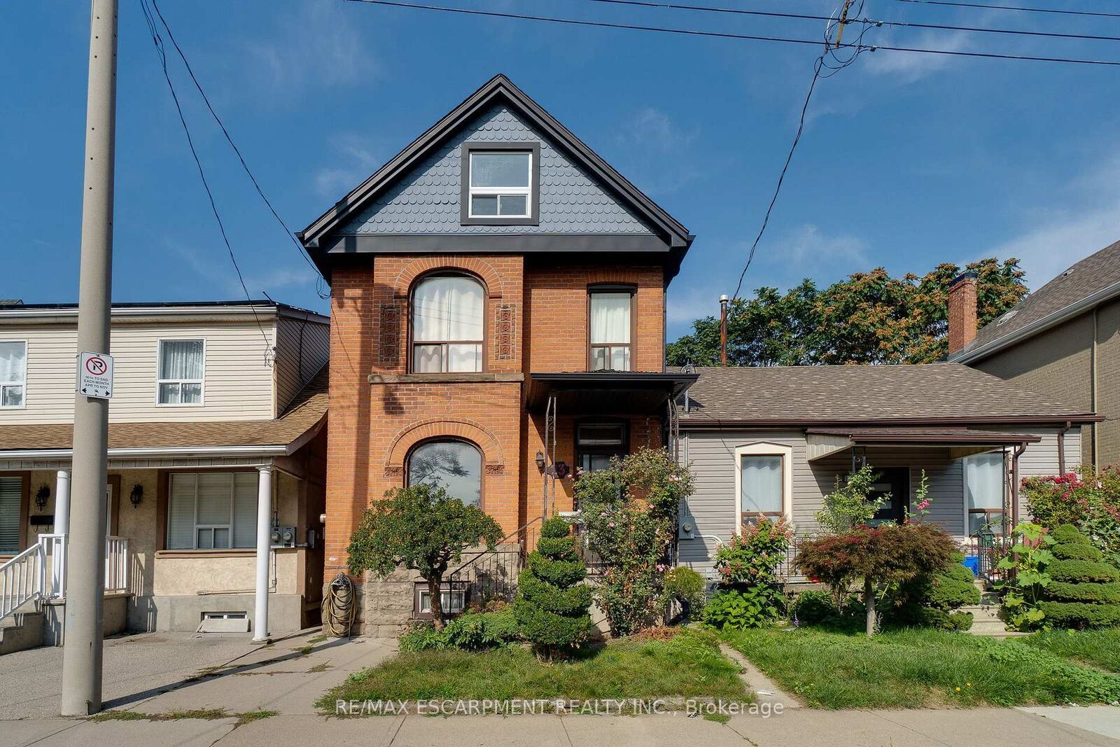 Property Photo:  23 Oak Avenue  ON L8L 5M7 