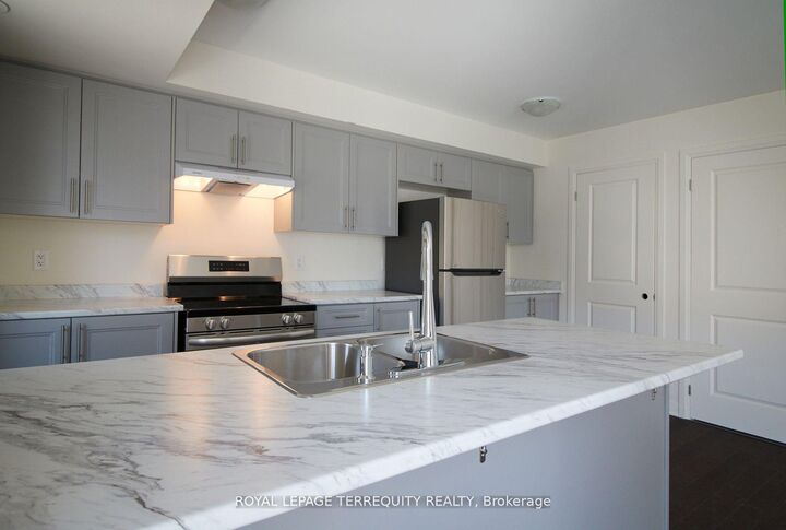 Property Photo:  8D Lookout Drive  ON L1C 7E9 