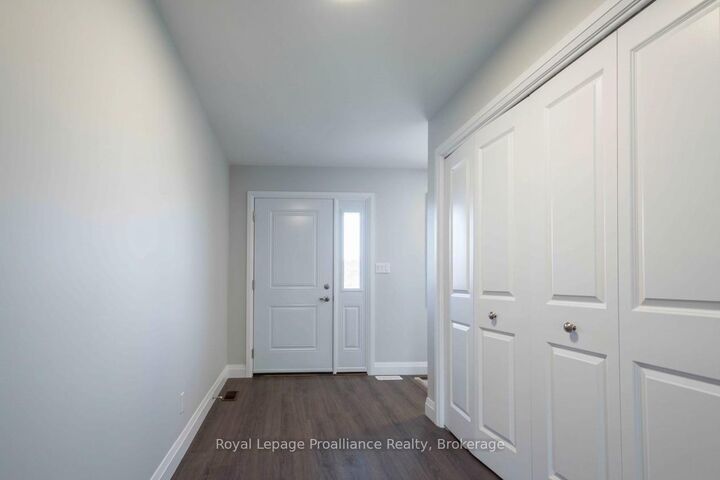 Property Photo: 42 Mackenzie John Crescent ON K0K 1H0