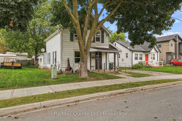 Property Photo:  26 Strachan Street  ON K8P 1W8 