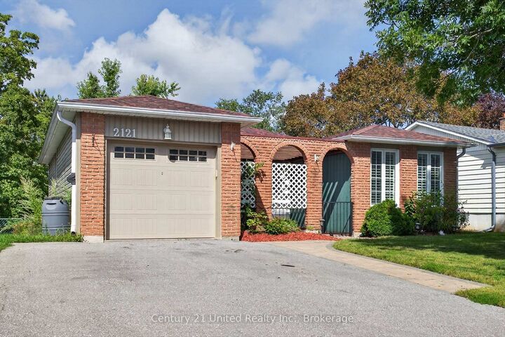 Property Photo: 2121 Meadowview Road ON K9L 1S5