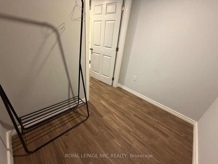 Property Photo:  15 Springhead (Lower) Gardens  ON L3C 5A7 
