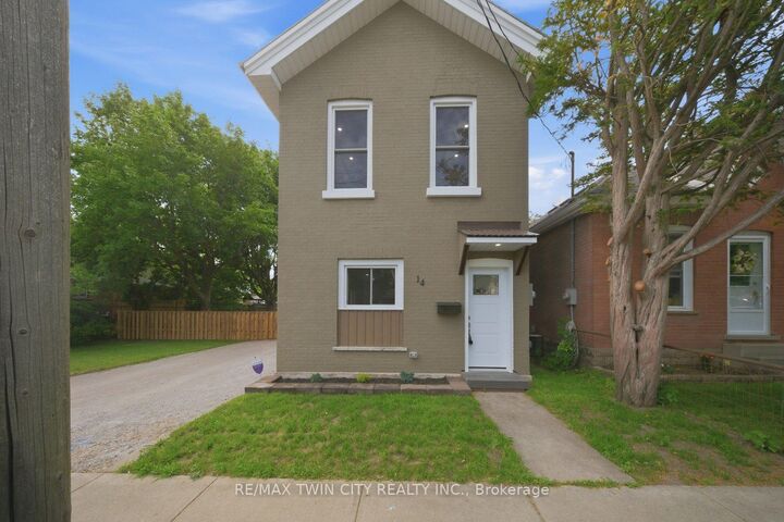 Property Photo:  14 Bond Street  ON N3R 4G5 