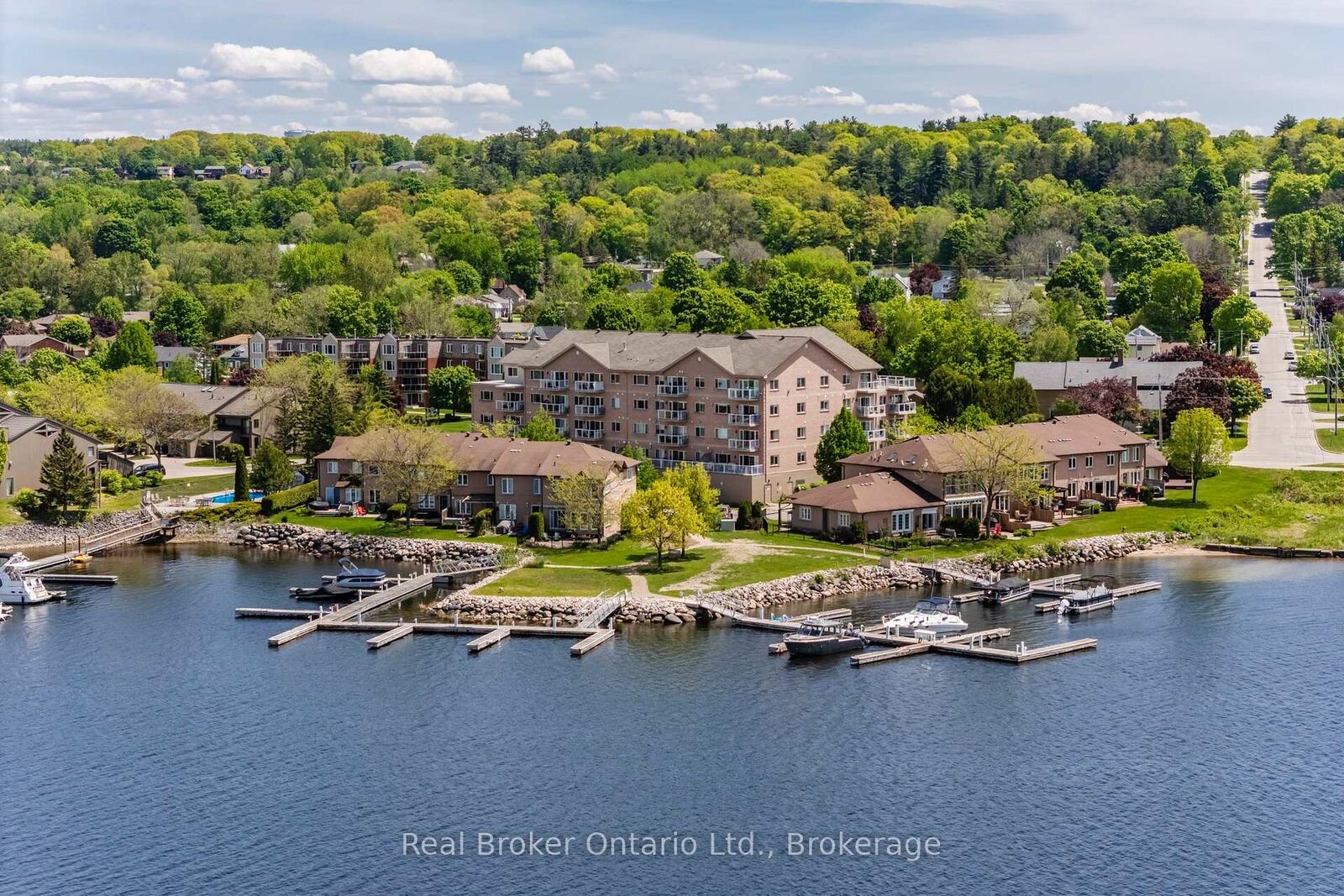 Property Photo:  4 Beck Boulevard 302  ON L9M 2H3 