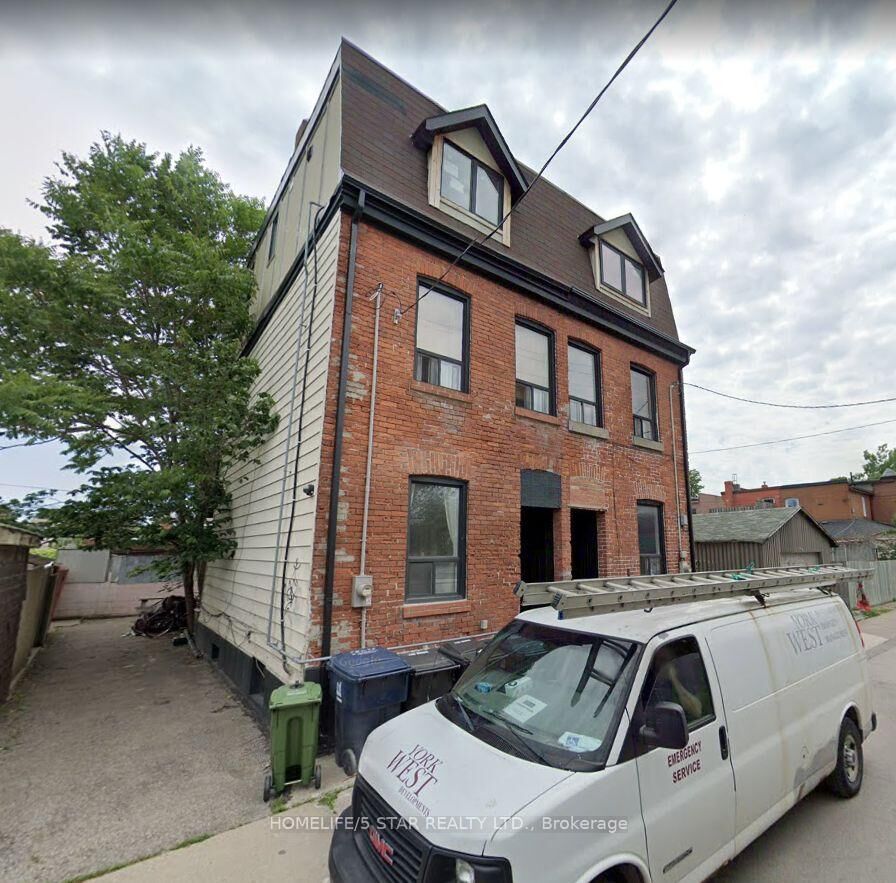 Property Photo: 39 Humbert Street Apt 1 ON M6J 1M8