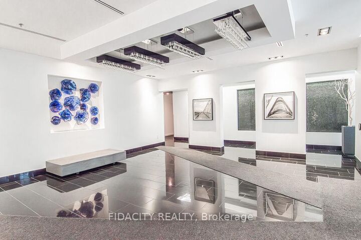 Property Photo:  101 Richmond Road 320  ON K1Z 0A6 