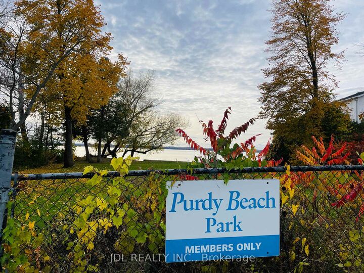 Property Photo: 83 Cooks Bay Drive Unit 2 ON L4P 1M2