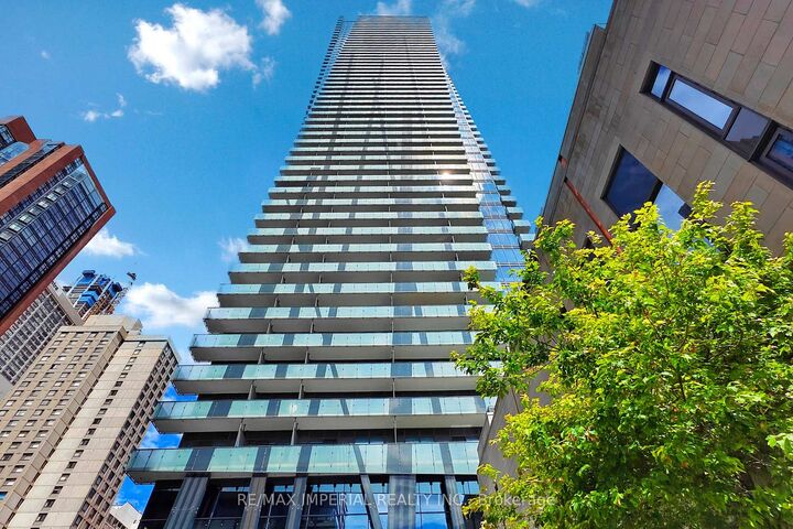 Property Photo:  1080 Bay Street 3208  ON M5S 0A5 