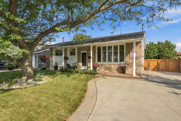 Property Photo:  37 Viking Drive  ON L3M 3V2 