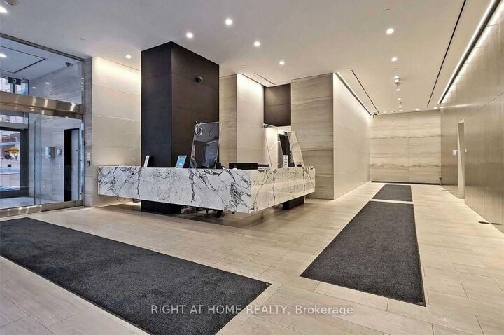 Property Photo:  7 Grenville Street 4307  ON M4Y 0E9 