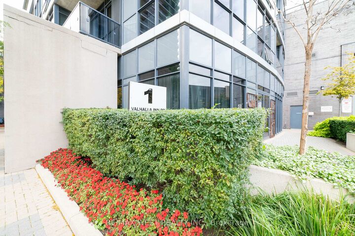 Property Photo:  1 Valhalla Inn Road 2108  ON M9B 1S9 
