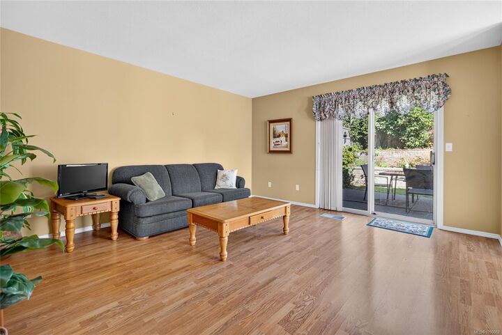 Property Photo:  395 Nim Nim Ave #B  BC V9N 5P9 