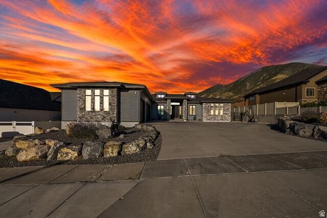 Property Photo:  365 S Canyon Overlook Dr E  UT 84074 