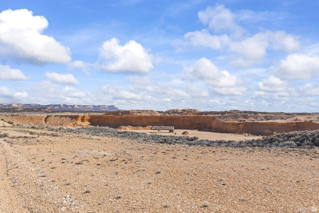 Property Photo: 1121 W Utah State Hwy 12 UT 84764