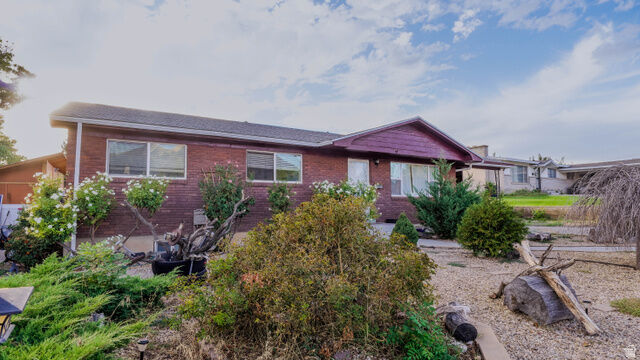 Property Photo:  828 S 210 W  UT 84058 