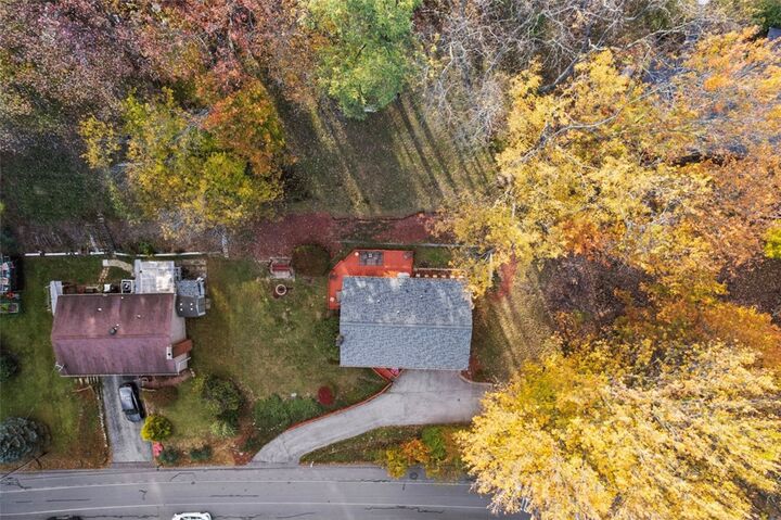 Property Photo:  92 Buckhill Rd  PA 15237 
