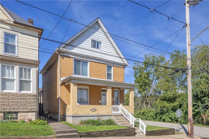 Property Photo:  110 Hampton St  PA 15148 