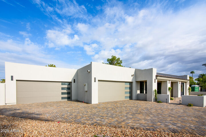 Property Photo: 8544 E San Lorenzo Drive AZ 85258