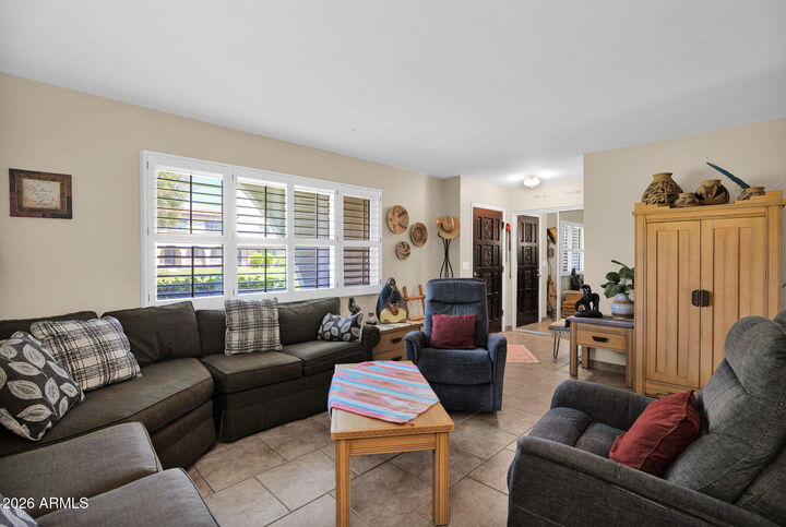 Property Photo:  2930 E Clarendon Avenue  AZ 85016 