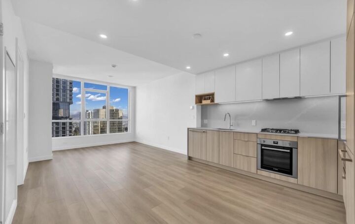 Property Photo:  6087 Wilson Avenue  BC V5H 0M1 