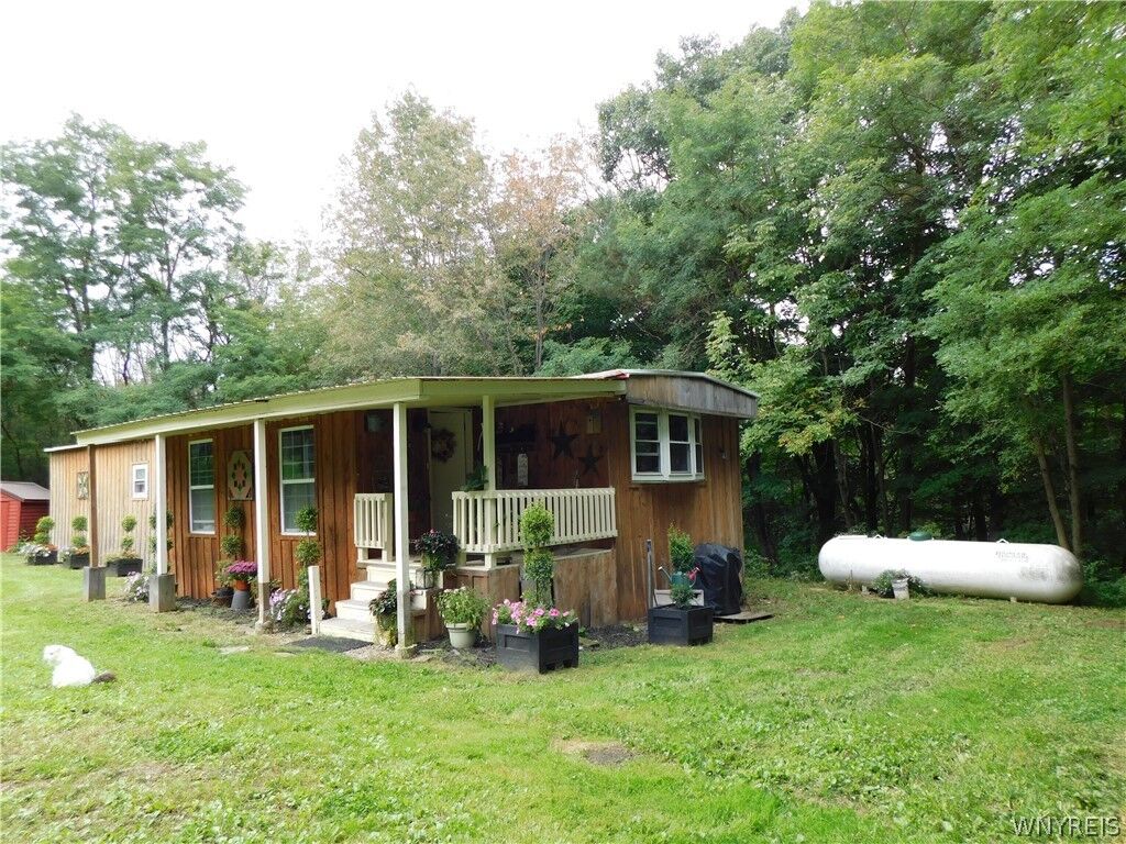 Property Photo: 4322 Moss Brook Road 6 NY 14739
