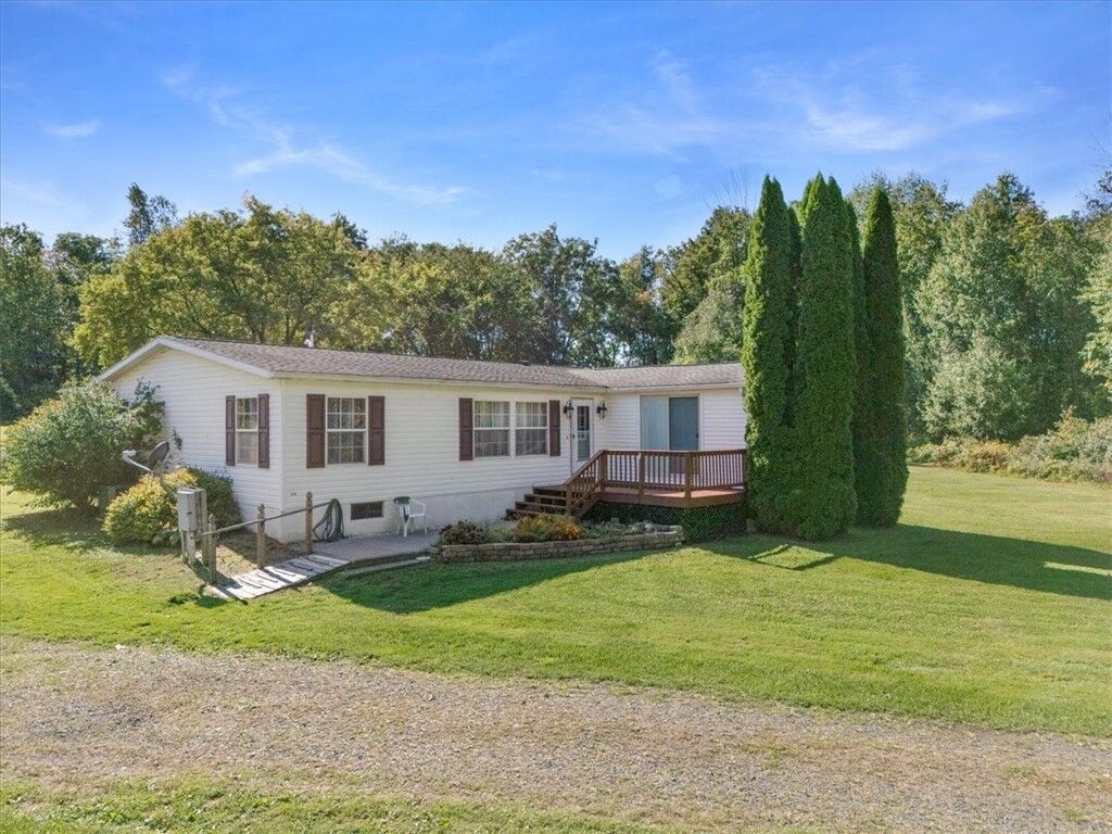 Property Photo:  12410 Countryman Road  NY 14590 