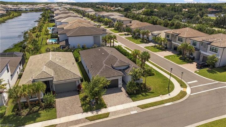 Property Photo: 12219 Red Pine Pl FL 33928