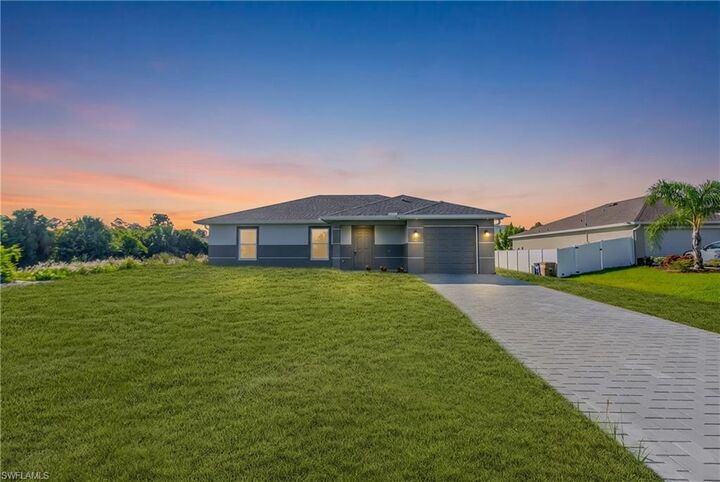 Property Photo:  180 Peerless St  FL 33974 