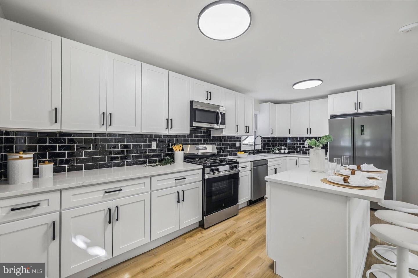 Property Photo:  15 Penny Lane  MD 21122 