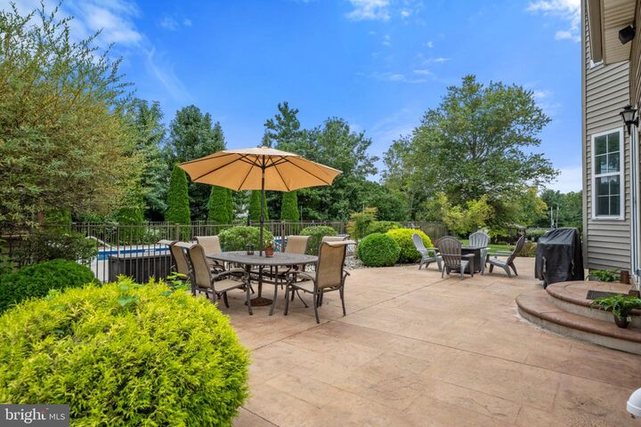 Property Photo:  5 Orchard Drive  NJ 08062 
