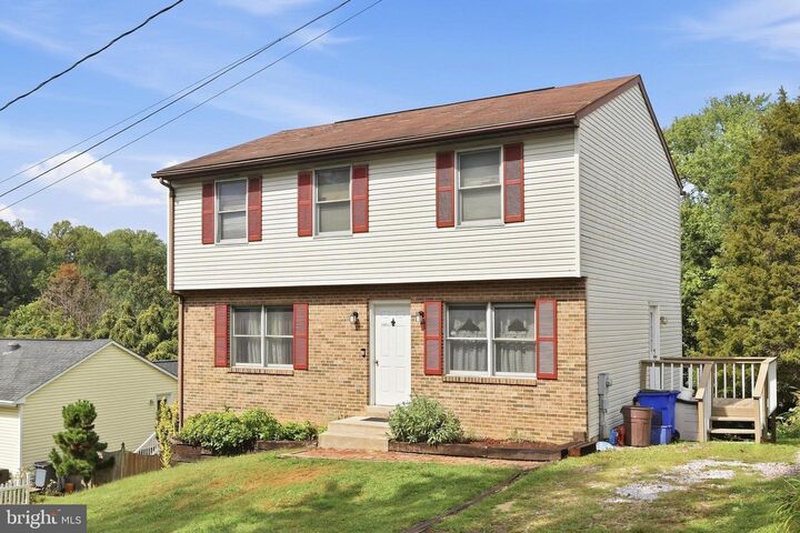 Property Photo:  11 W E Street  MD 21716 