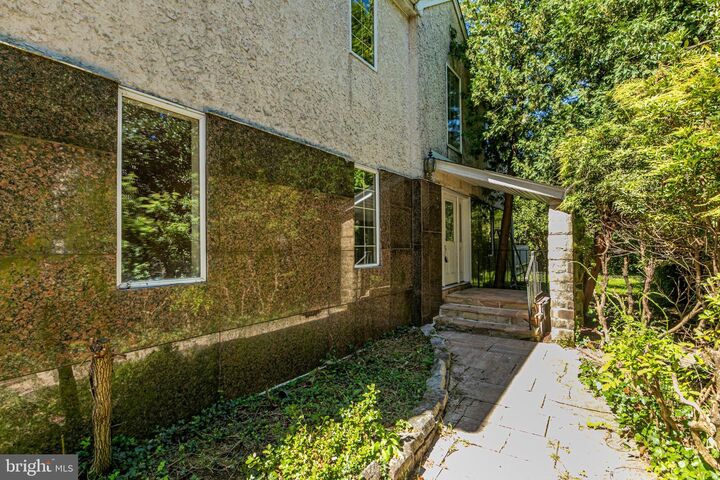 Property Photo:  22 Oakland Street  NJ 08540 