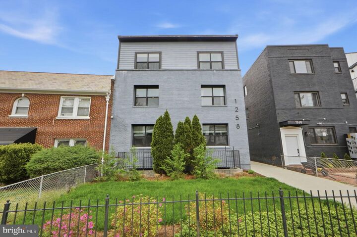 Property Photo:  1258 Holbrook Terrace NE 5  DC 20002 