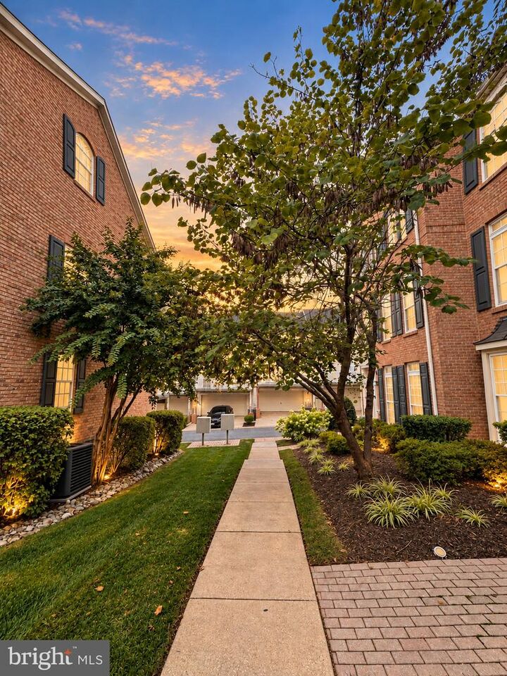 Property Photo:  5101 Key View Way 5101  MD 21128 