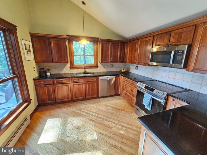 Property Photo:  913 Furnace Road  PA 19543 