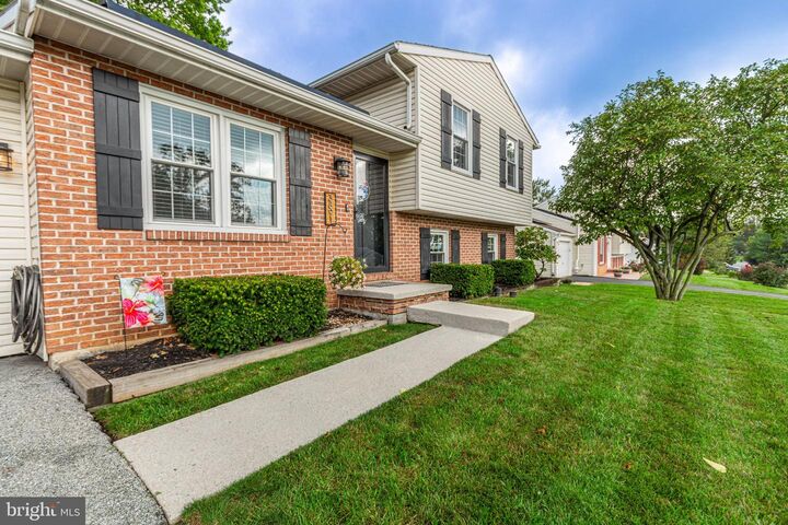 Property Photo:  3891 Sandra Drive  PA 17402 
