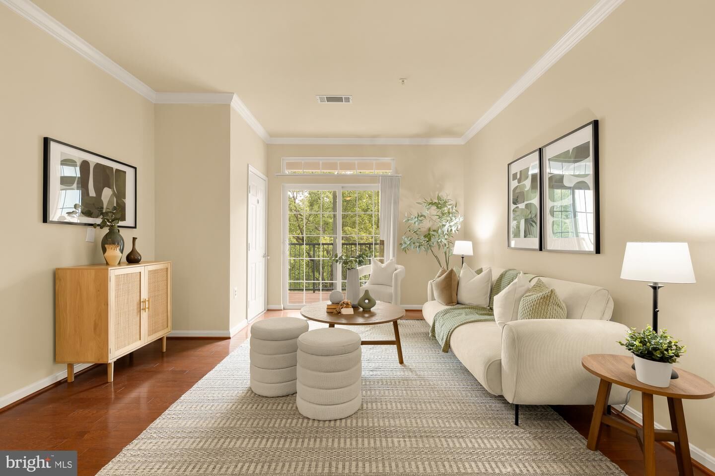 Property Photo: 2301 25th Street S 4-205 VA 22206