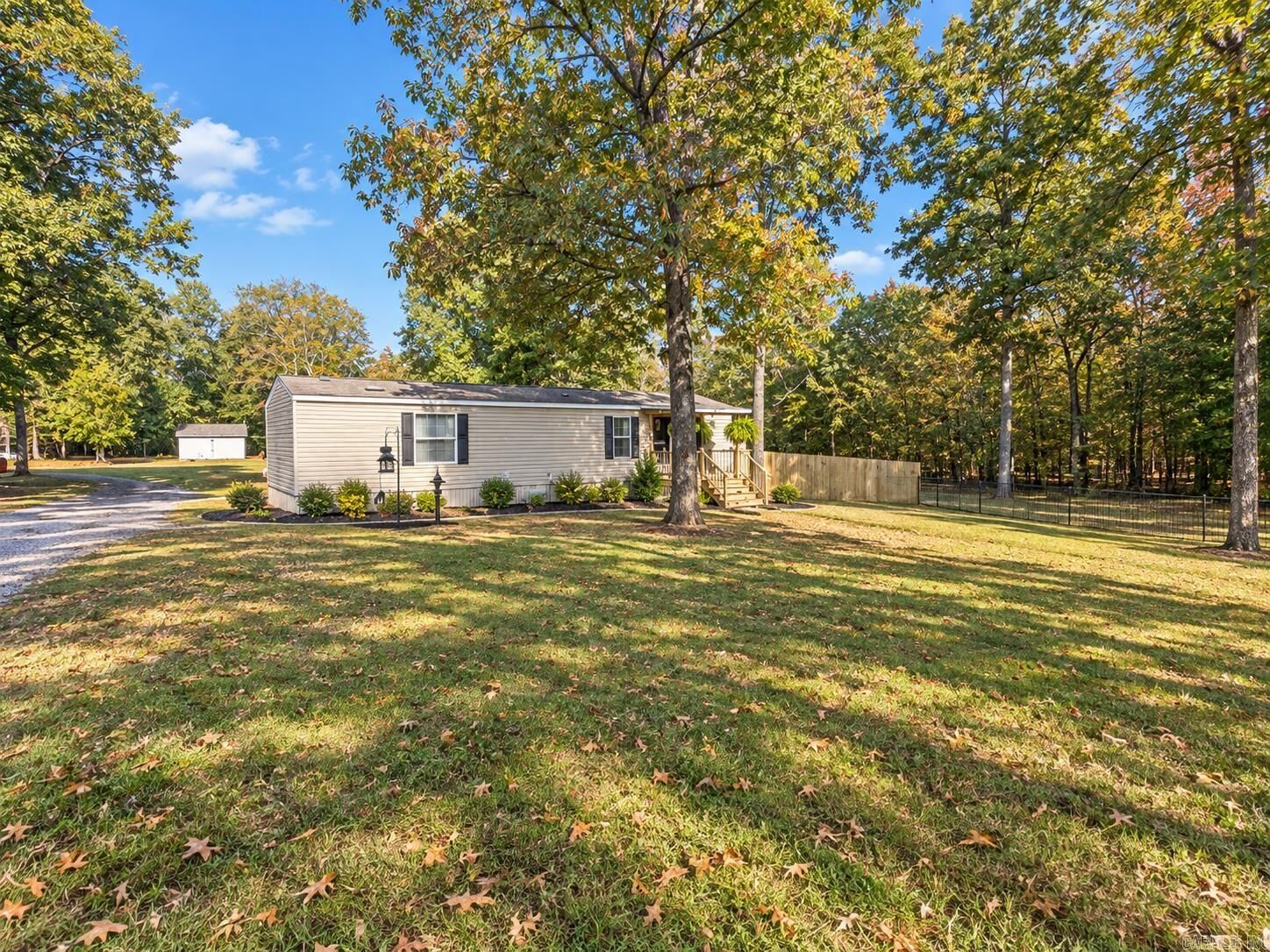 Property Photo:  6 Funderburk Road  AR 71958 