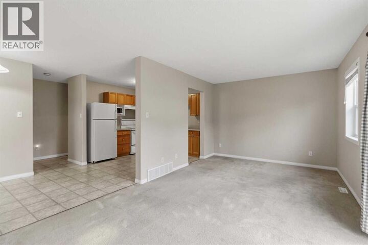 Property Photo:  100 St. Laurent Way  AB T9K 1R4 