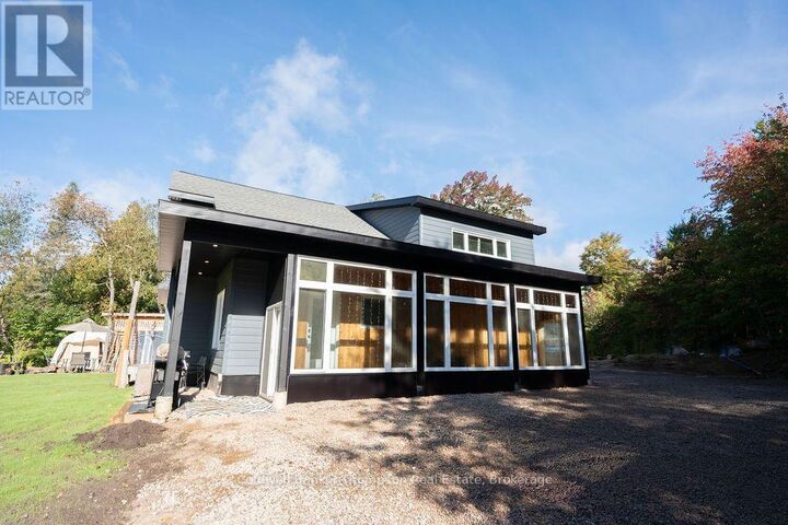 Photo de la propriété:  573 Hillvalley Road  ON P0A 1Z0 