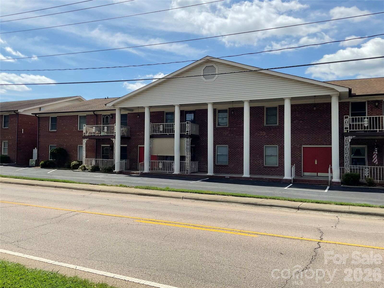 Property Photo:  2116 S Main Street  NC 28081 