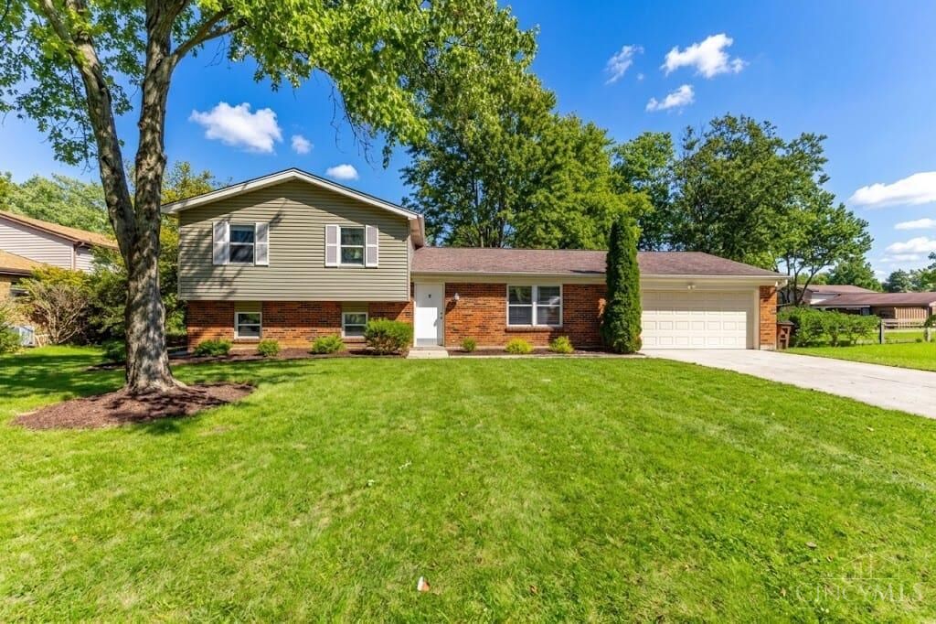 Property Photo:  8130 Brucehills Drive  OH 45069 