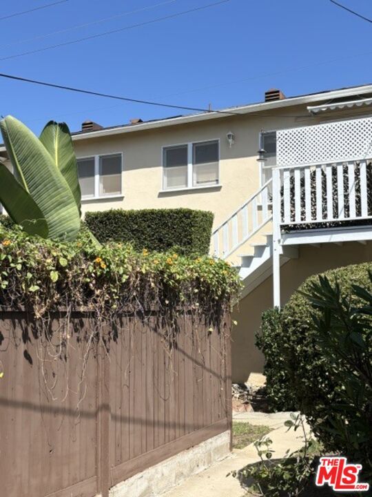 Property Photo:  1223 14th St  CA 90404 