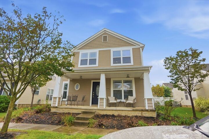 Property Photo:  4699 Snowy Meadow Drive  OH 43123 