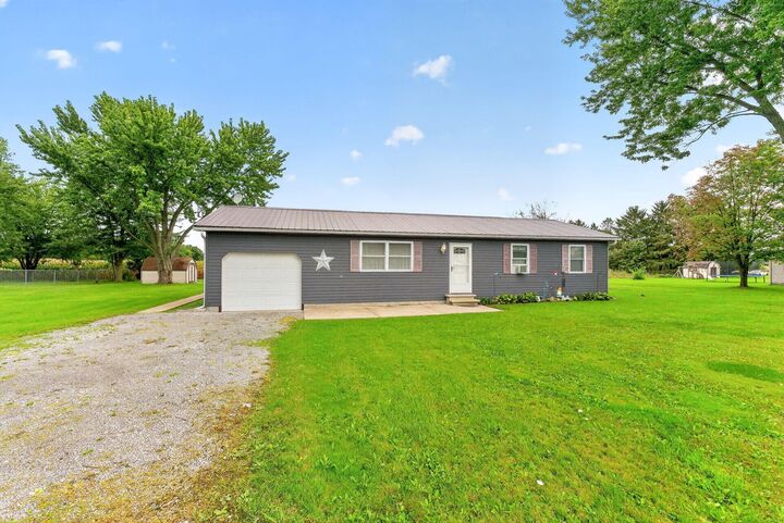 Property Photo: 7266 Decliff Big Island Road OH 43341