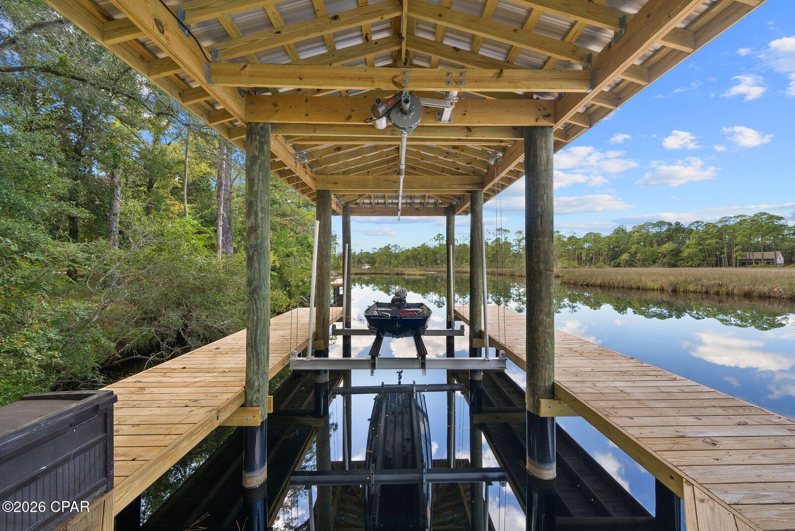 Property Photo: 775 Old Ferry Road FL 32459