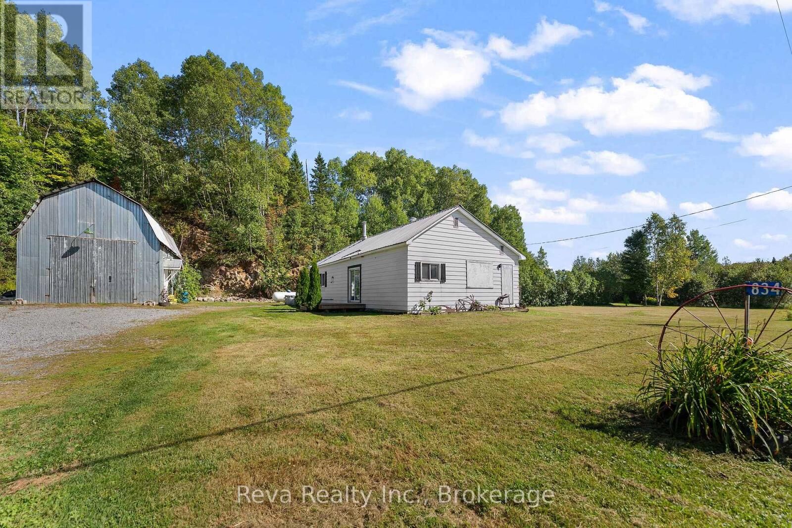 Property Photo:  834 Hybla Road  ON K0L 1C0 