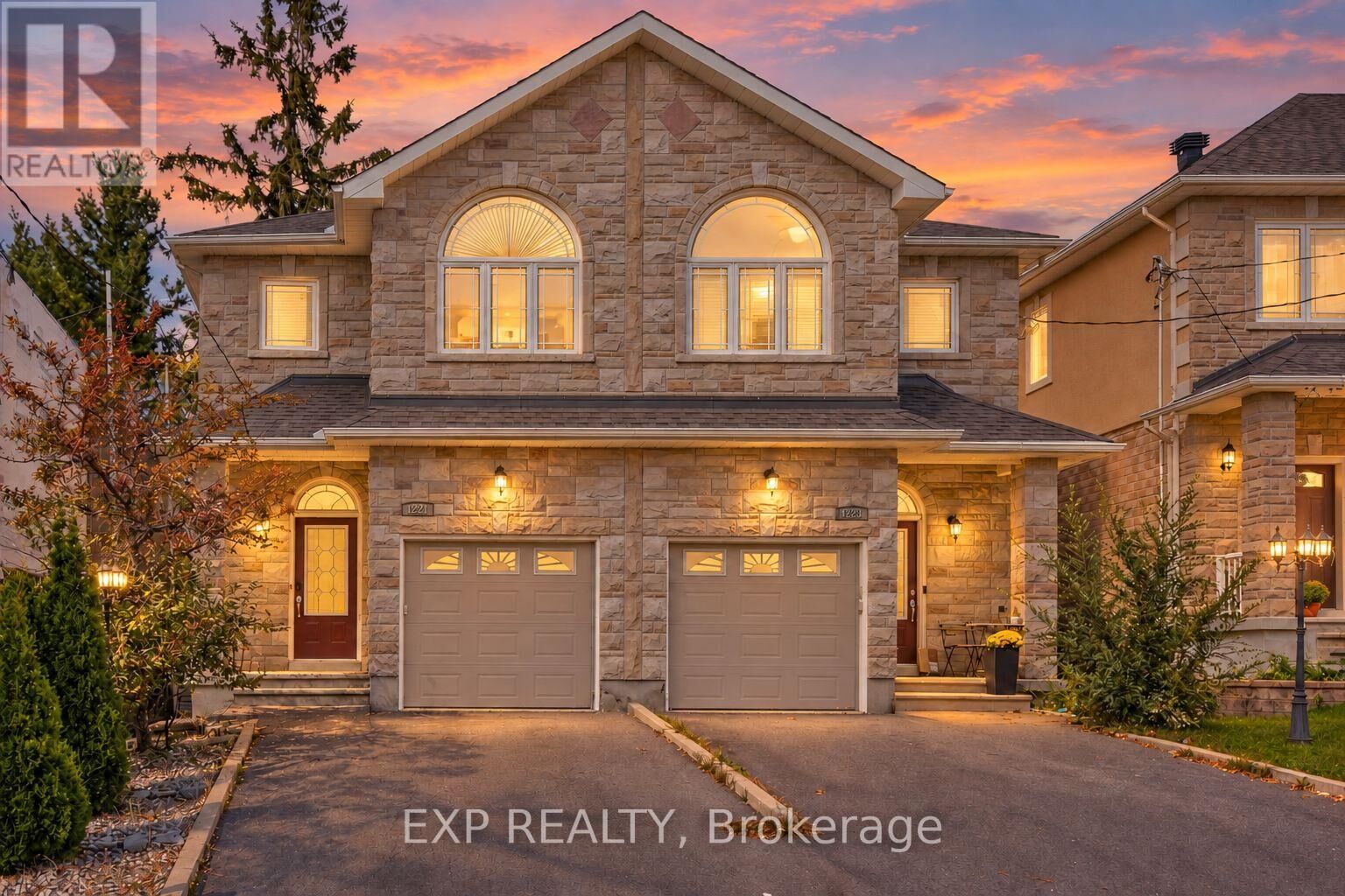 Property Photo: 1221 Anoka Street ON K1V 6C5