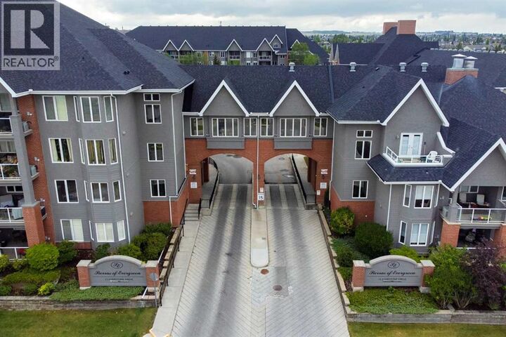 Property Photo:  15 Everstone Drive Southwest  AB T2Y 5B5 