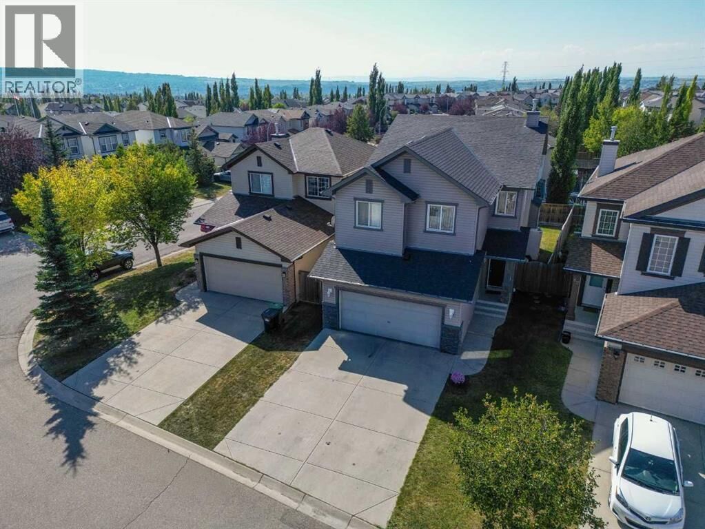Property Photo:  78 Tuscany Ridge Heights Northwest  AB T3L 2W8 